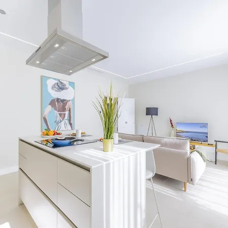Comfortable Family By The Sea Apartment